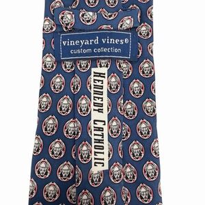 Vineyard Vines Tie Kennedy Catholic High School Navy/Red Silk 3.5" (W) x 58" (L)